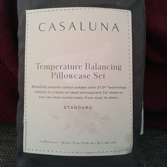Casaluna Temperature Regulating Solid Pillowcase Set - Picture 2 of 13